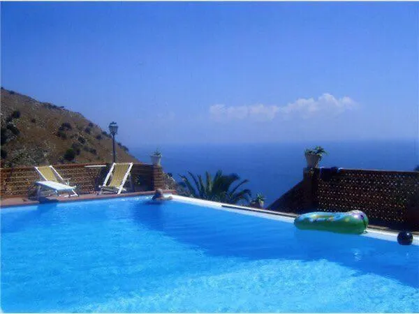 Luxury Suite Terrazze E Vista Mare Taormina Bed & Breakfast
