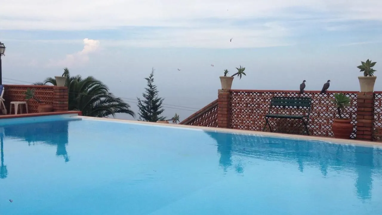 Luxury Suite Terrazze E Vista Mare Taormina 0*,